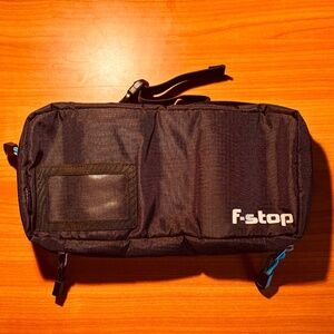 f-stop - Accessory Pouch Medium - Padded Zipper Case for Photo Essentials (NEW)